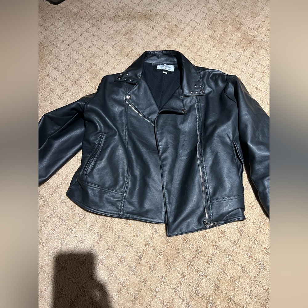 Leather jacket - Picture 3 of 3